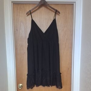 💝 4/$20 Emery Rose Black Lace Trim Dress